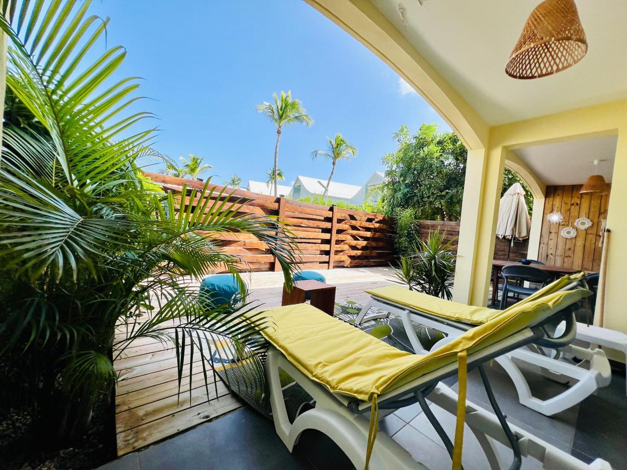 Blue Wave - 2 Bedrooms - Orient Beach! Quarter of Orleans Exterior photo